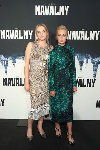 Дарья и Юлия Навальные